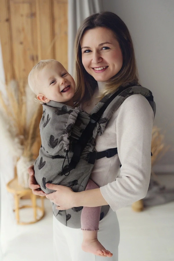 Little frog - Prime baby carrier - Cosy Love – Brown Hearts