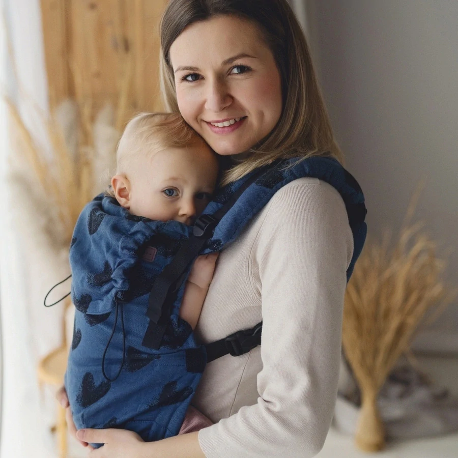 Little frog - Prime baby carrier - Infinity Love – Black Hearts